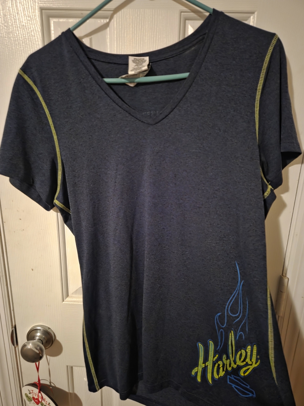 Harley-Davidson Navy Blue V‑Neck Tee with Neon Yellow Stitching